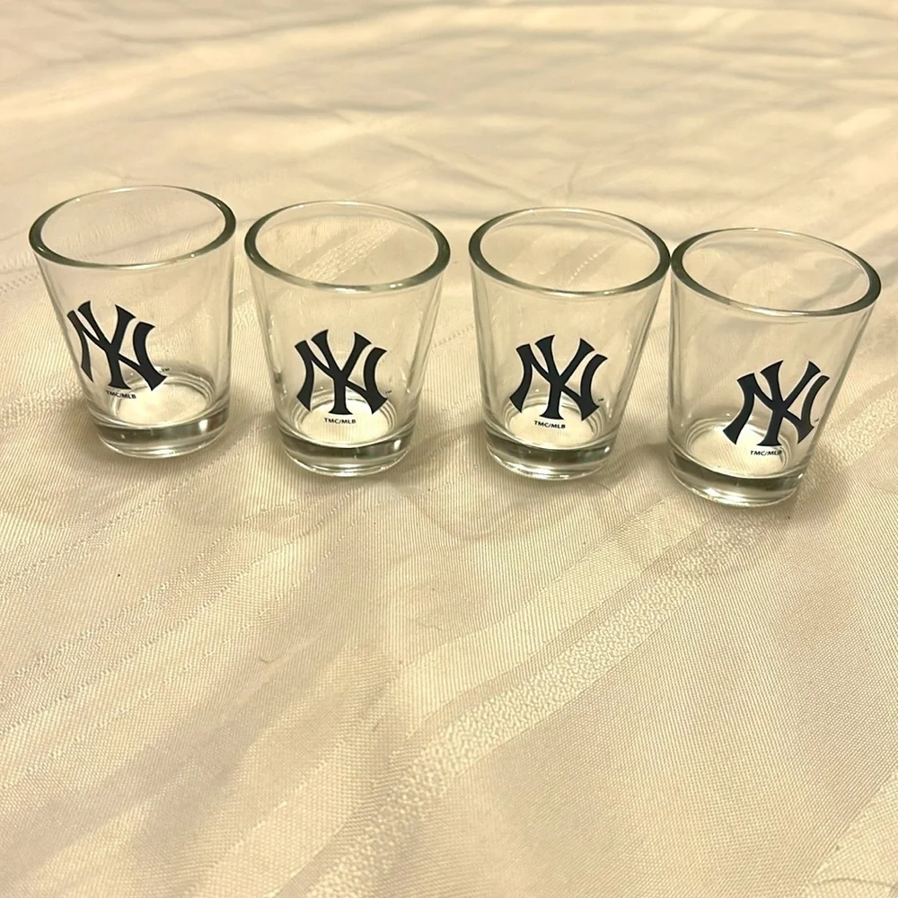Yankees ⚾️ Shot Glasses
